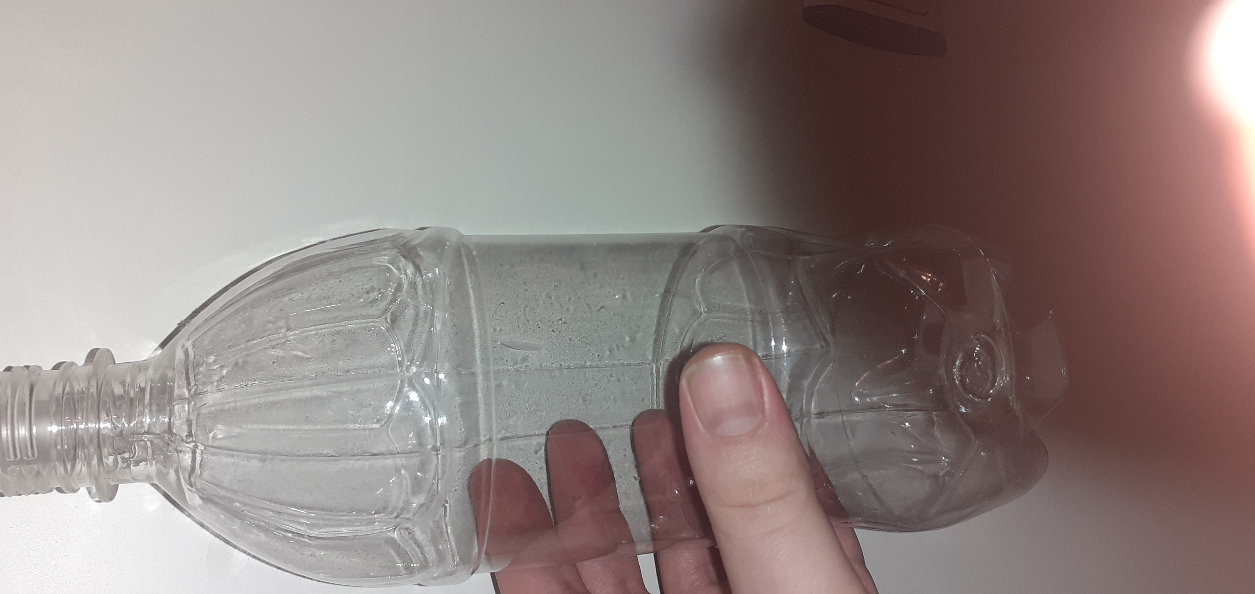 بطری پلاستیکی ۱ لیتری  با درب (بسته ۱۱۰عددی)