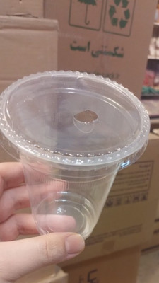لیوان ۴۰۰سی سی یکبار مصرف با درب تخت نی خور  (بسته ۶۰۰ تایی)
